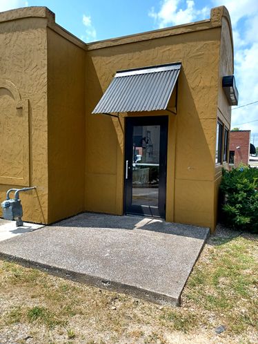 Chicken Koup: 599 E Main St, Frankfort, KY 40601